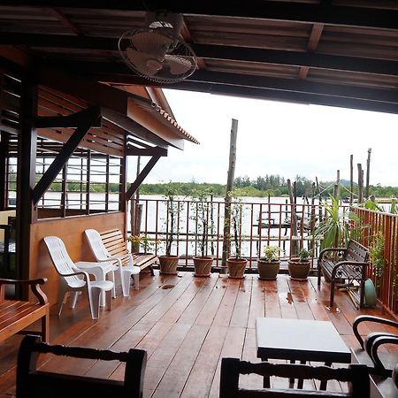 At Pier Hostel Lanta Ko Lanta Eksteriør bilde