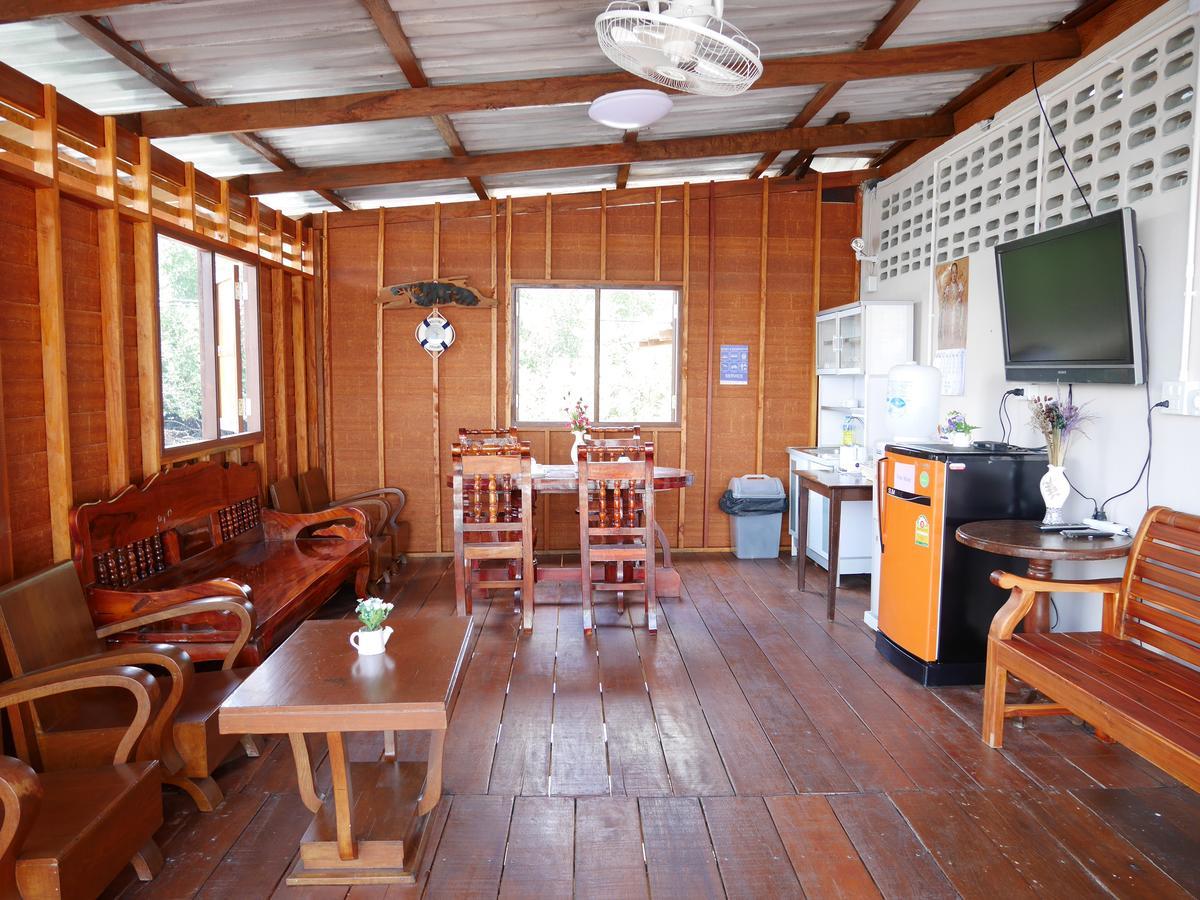 At Pier Hostel Lanta Ko Lanta Eksteriør bilde